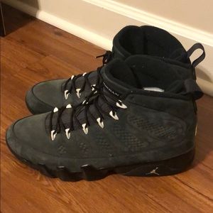 Men’s Air Jordan 9 Anthracite size 13
